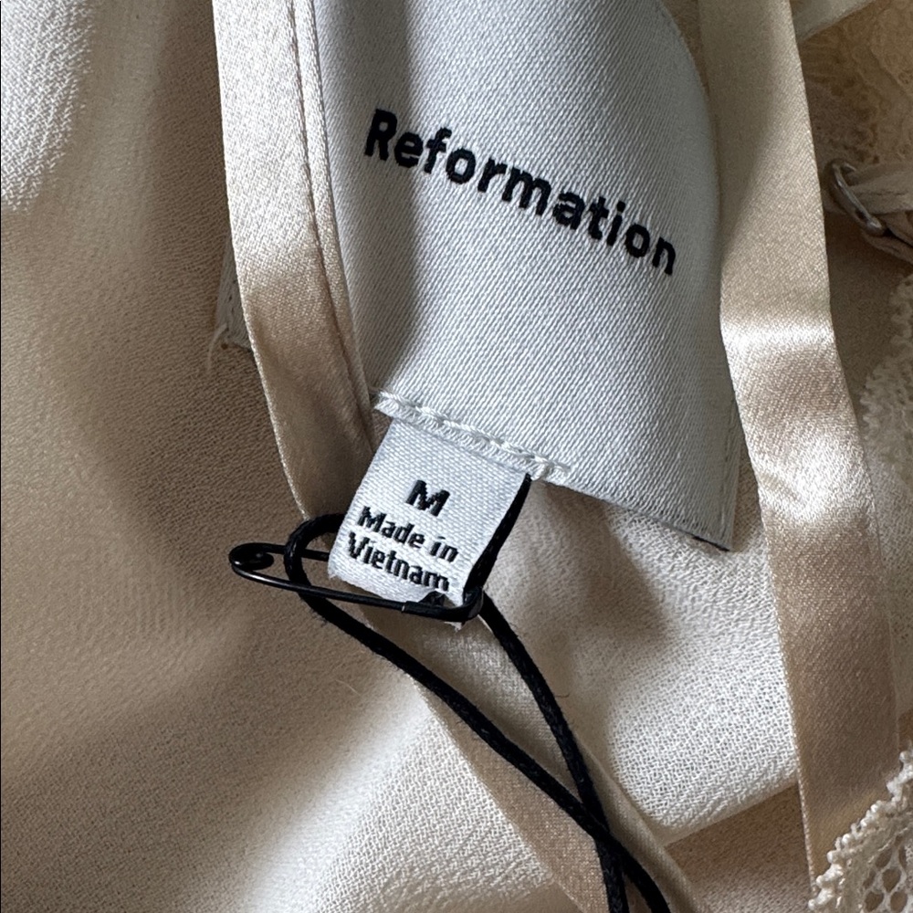 NWT Reformation Teddy Silk Top - Picture 4 of 5